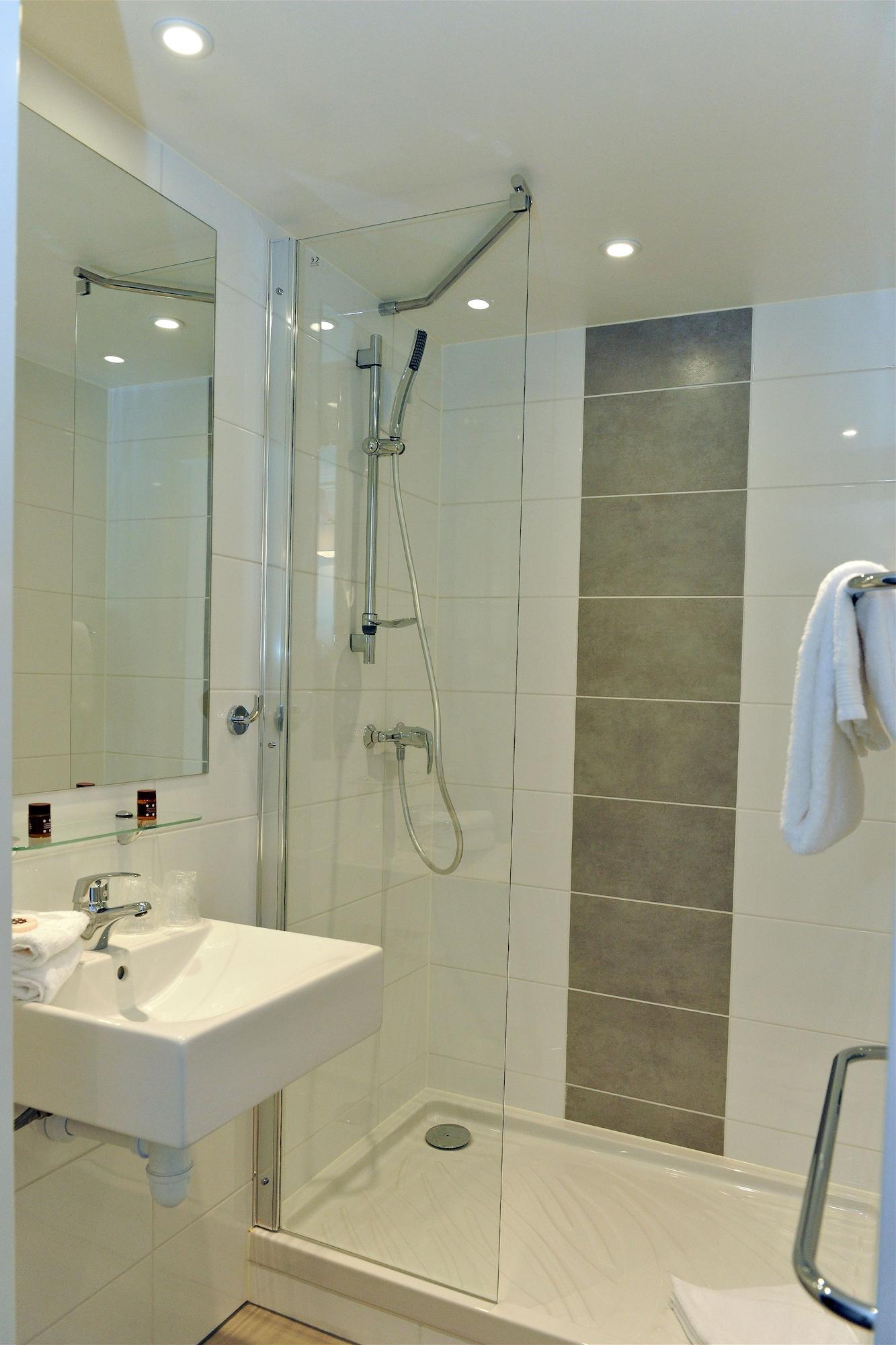 Dios Hotel Bruguieres Екстер'єр фото
