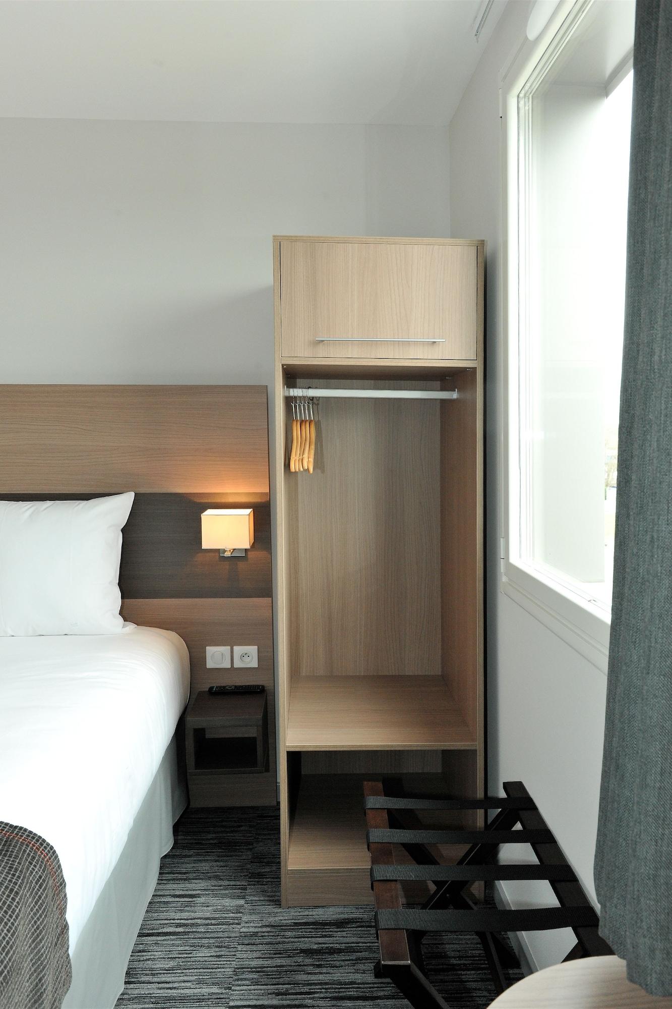 Dios Hotel Bruguieres Екстер'єр фото