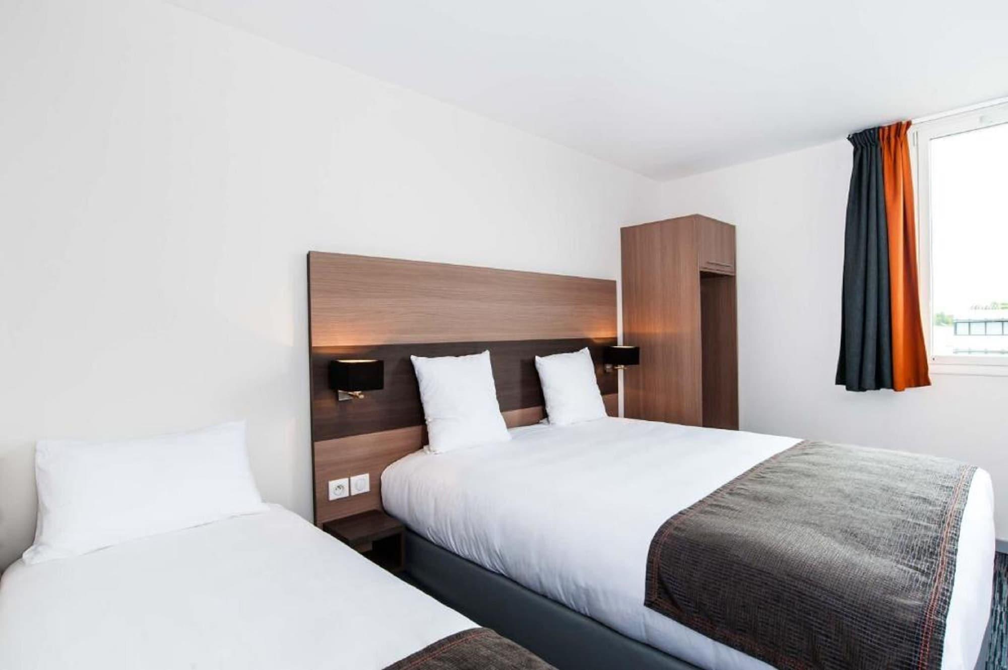 Dios Hotel Bruguieres Екстер'єр фото