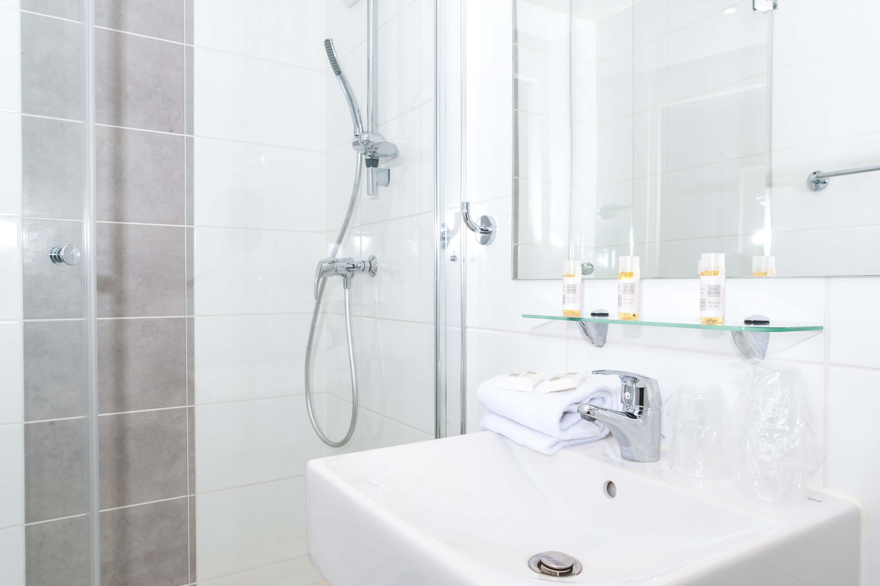 Dios Hotel Bruguieres Екстер'єр фото