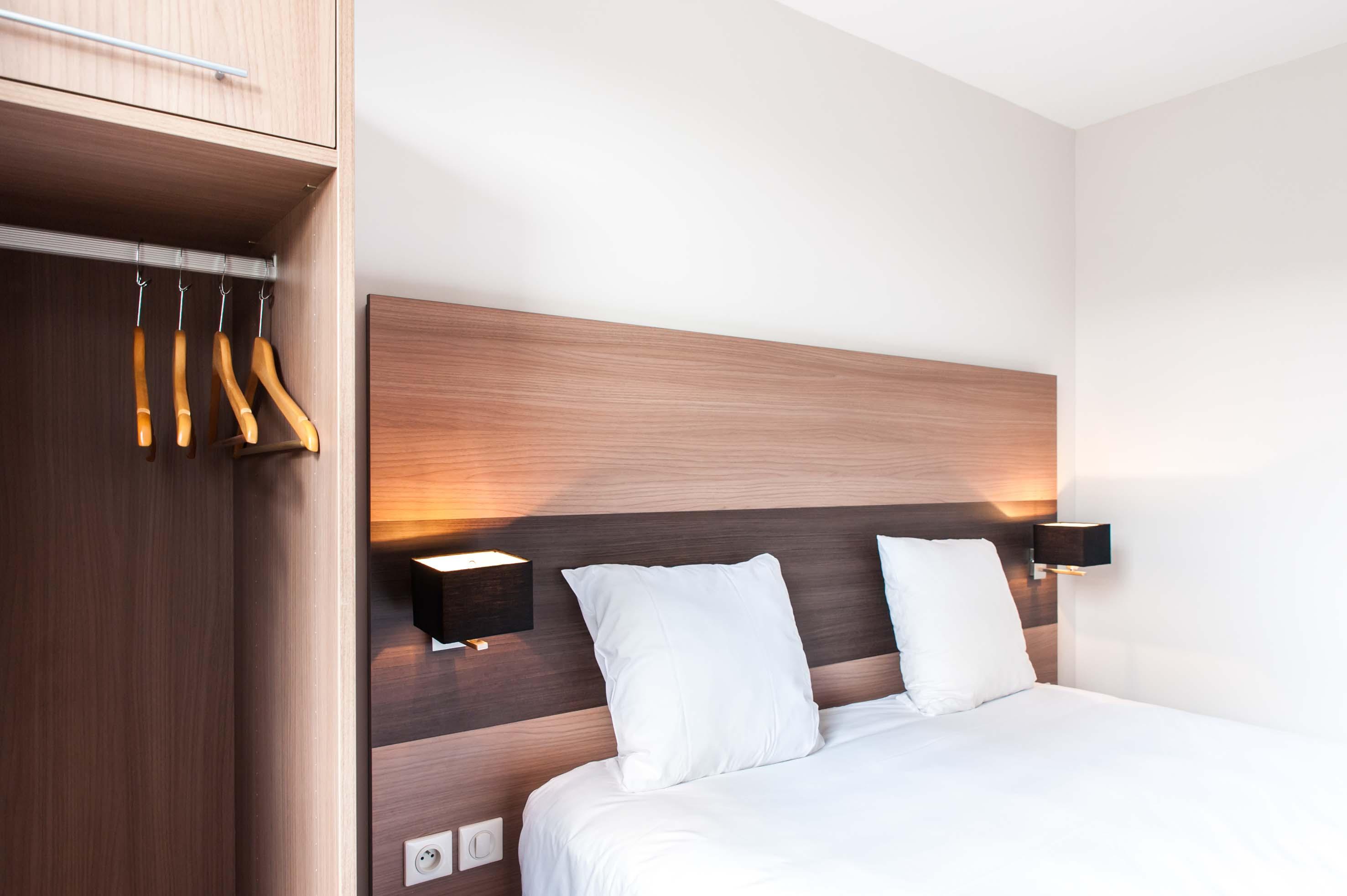 Dios Hotel Bruguieres Екстер'єр фото