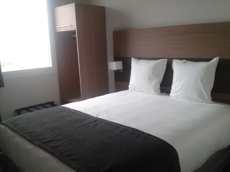 Dios Hotel Bruguieres Екстер'єр фото