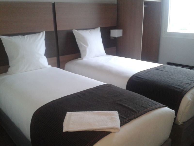 Dios Hotel Bruguieres Екстер'єр фото