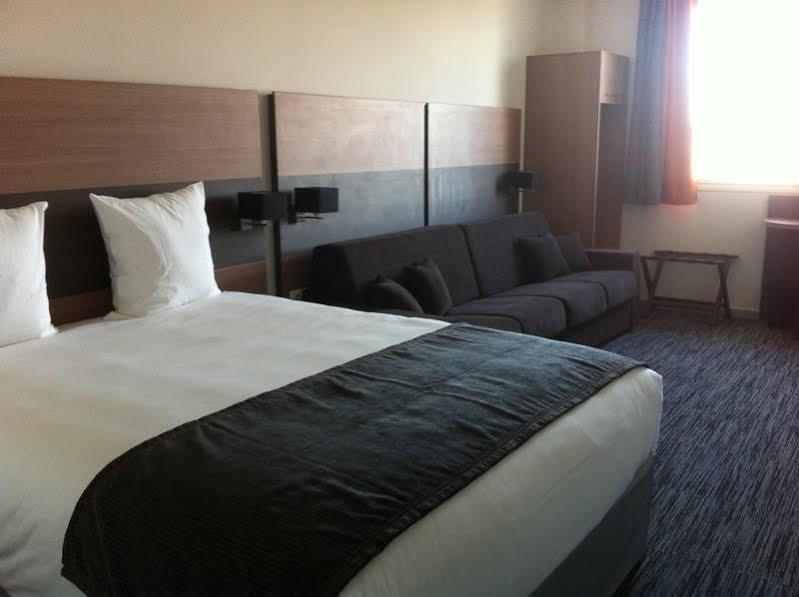 Dios Hotel Bruguieres Екстер'єр фото